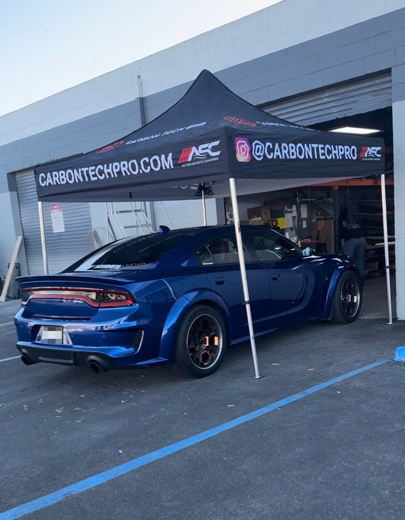Blue Dodge Charger SRT Hellcat Widebody